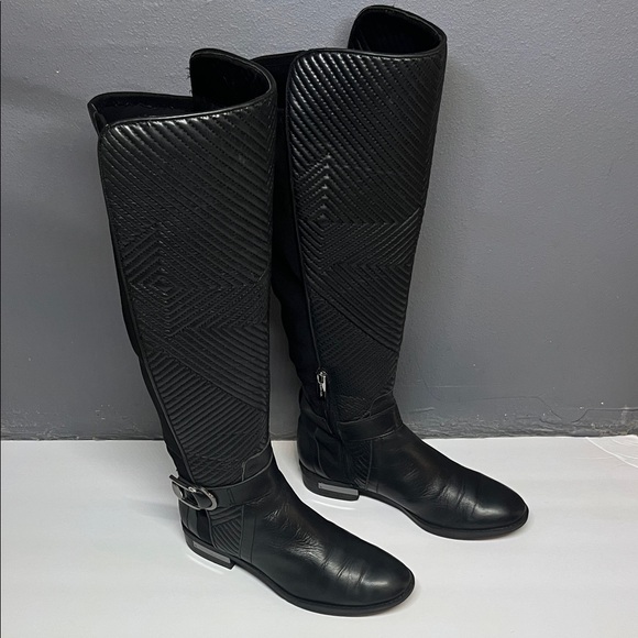 ๐๐ Vince Camuto Knee-High Boots ๐๐ - Picture 1 of 6